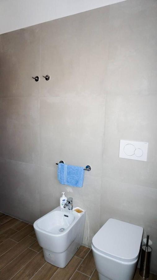 Civico 177 Appartement Avola Buitenkant foto